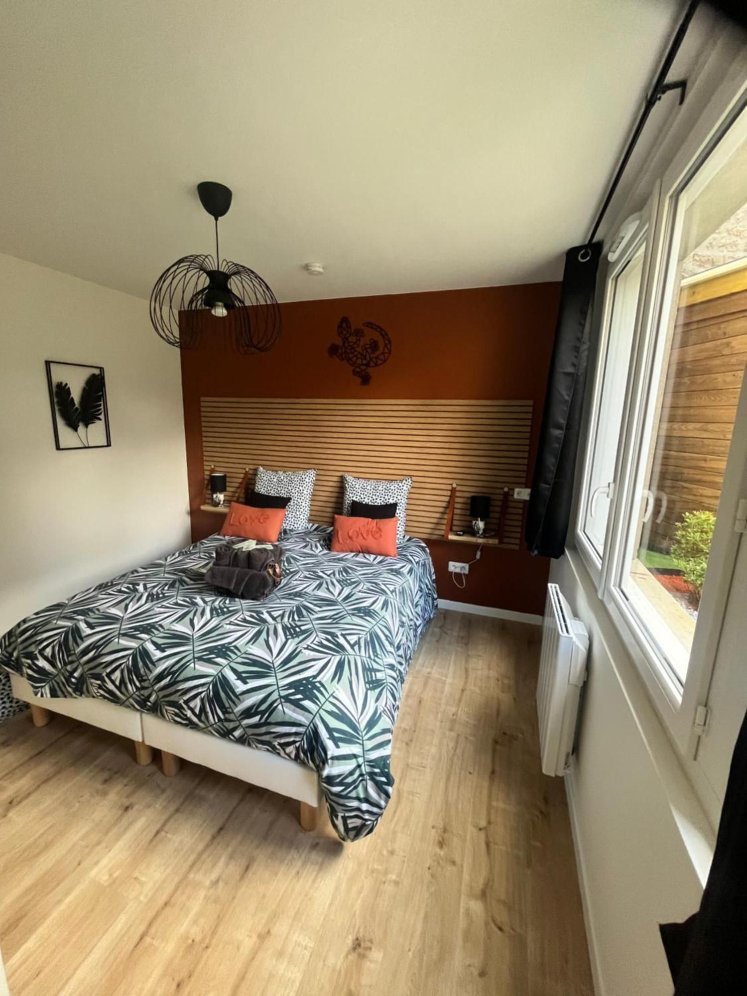 Beau Loft Room Proche Mont Saint Michel Jaccuzi Illimite En Plein Centre Avranches Eksteriør bilde